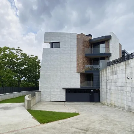 Mantu C - Basque *